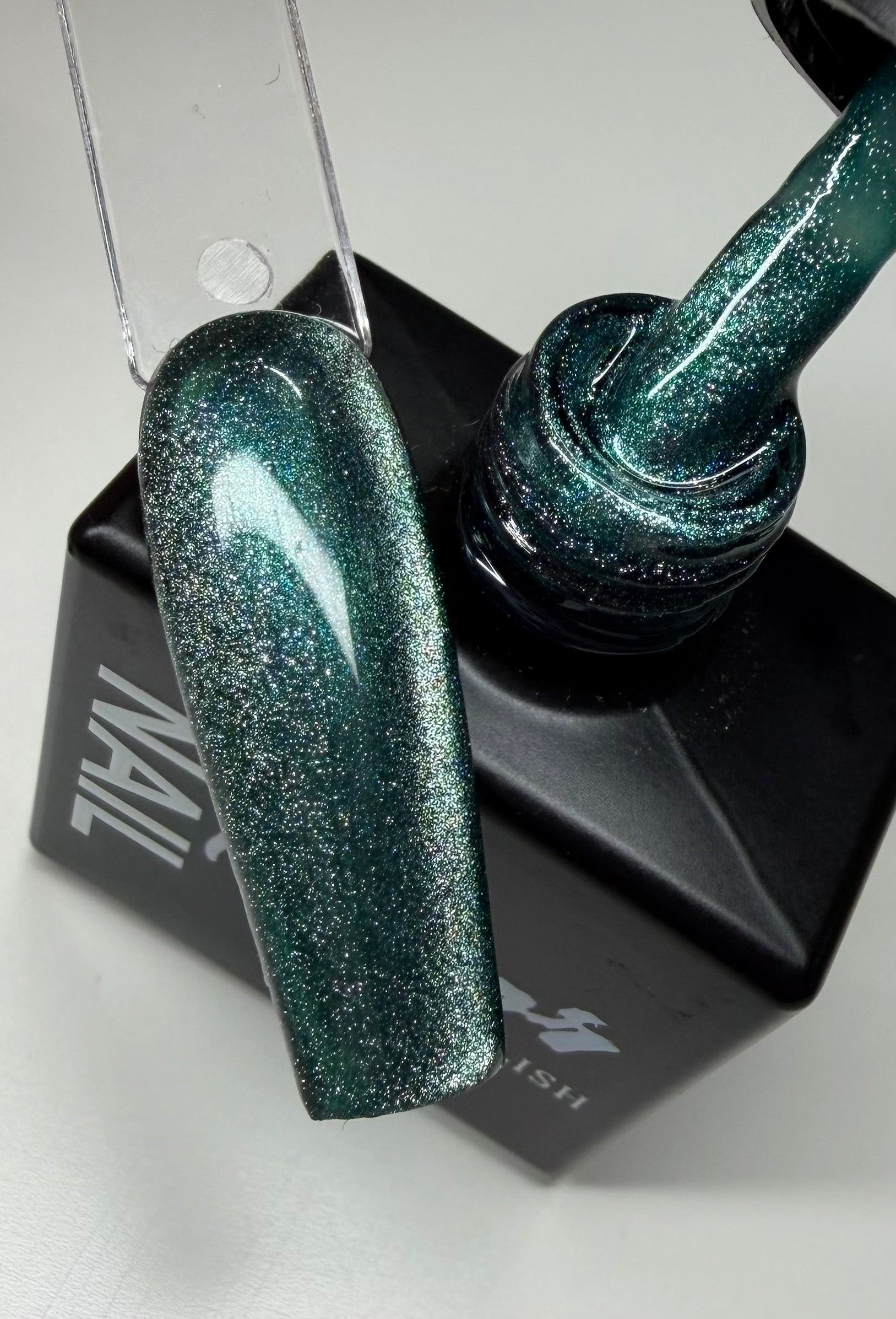 Unstable Era Collection – Magnetic Cat Eye Gel Polish