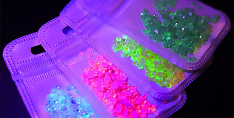 Neon - Glow Glass Crystals